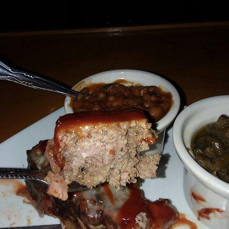 The Twisted Pig Ale and Smokehouse