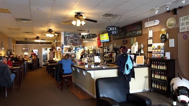 Mojo's Trailside Cafe & Coffee