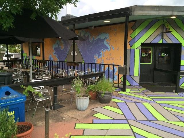 Croc's 19th Street Bistro