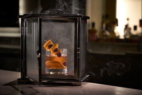 Fyve Restaurant Lounge