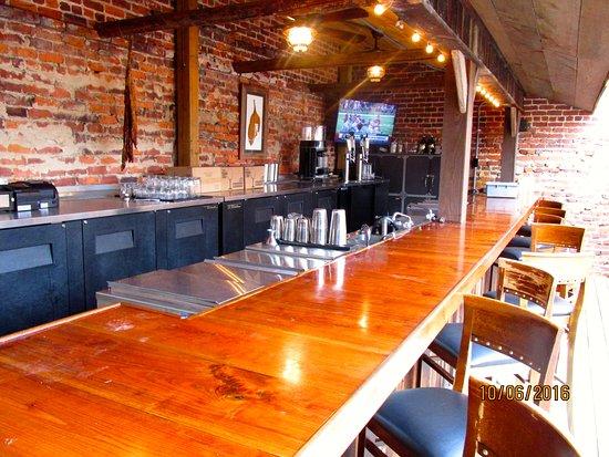 Golden Leaf Bistro