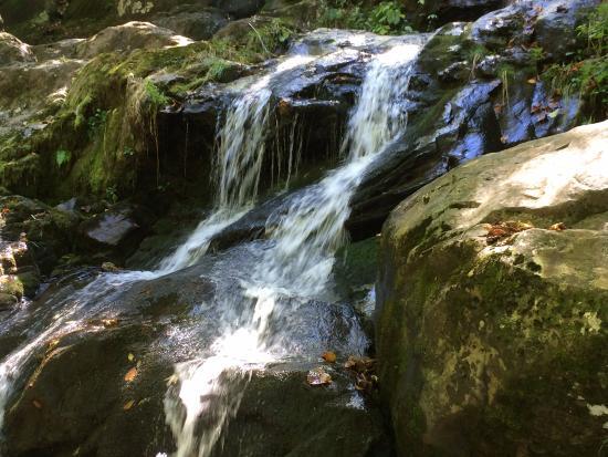 Dark Hollow Falls