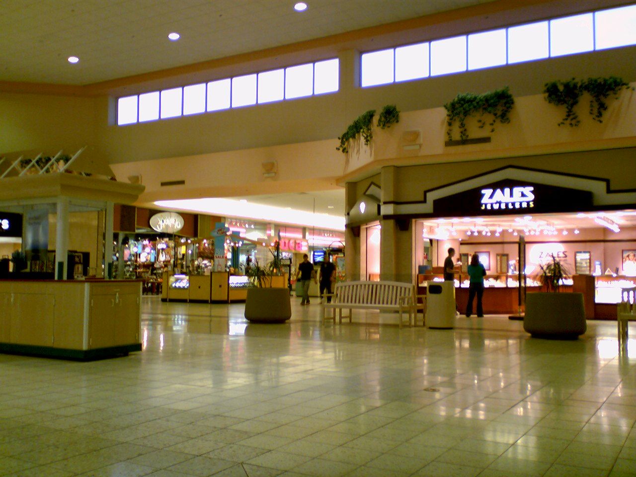 Valley Mall